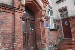 Zabytkowa kamienica w Olsztynie na sprzedaż. To największy pustostan w centrum miasta