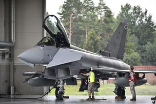 Hiszpański Eurofighter w bazie Amari