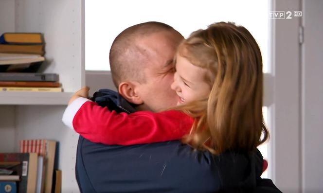 Barwy szczęścia, odc. 2273. Hubert (Marek Molak), Marysia (Antonina Niewiarowska)
