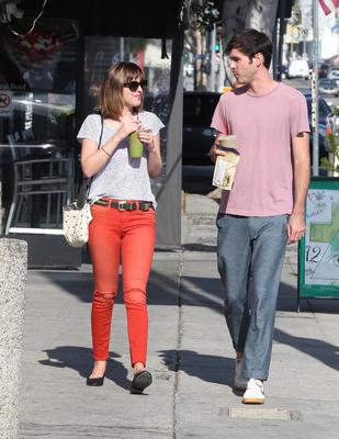 50 twarzy Greya. Dakota Johnson wymieniła Greya na kolegę