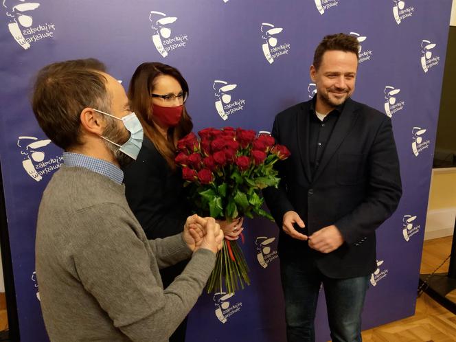 Dopiero wieczorem w ratuszu Rafał Trzaskowski odebrał życzenia od najbliższych współpracowników