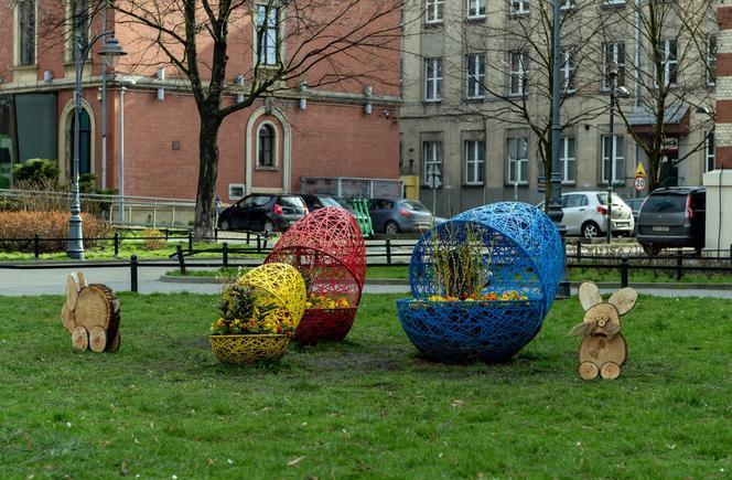 Bytom przystrojony na Wielkanoc. W mieście pojawiły się ozdoby