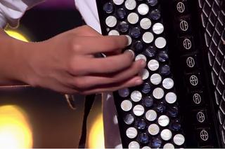 Lukas Gogol - dla niego Chylińska wcisnęła złoty przycisk w Mam Talent 2017 [VIDEO]