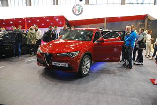 SUV Alfa Romeo Stelvio zachwycił zwiedzających targi Poznań Motor Show - WIDEO