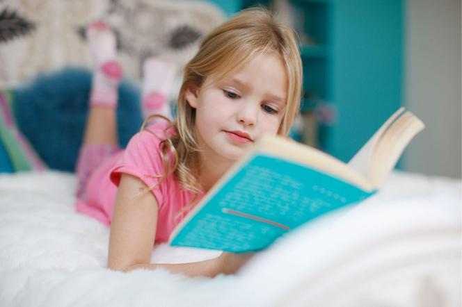 Jak zachęcić dzieci do czytania? 5 sposobów od mamy nastolatków