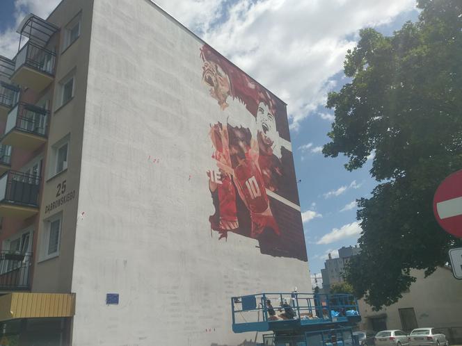 W Rzeszowie powstaje kolejny mural Arkadiusza Andrejkowa