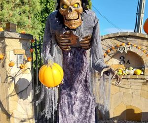 U Łukasza z Pawłowa hasło cukierek albo psikus nabiera innego wymiaru. Najbardziej halloweenowy dom świętokrzyskiego