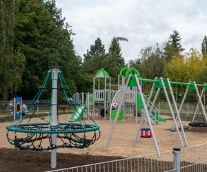 Nowe boisko i zielony skwer na Ławicy. Poznań stawia na aktywność i głos mieszkańców