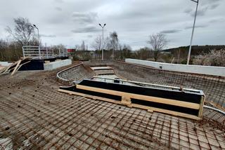 Budowa skateparku na os. Majowym - kwiecień 2021
