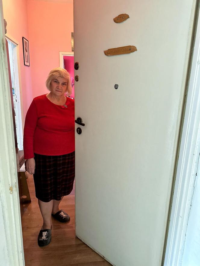 Pani Irena trafi na bruk?! 75-latka ma się wynieść z mieszkania komunalnego