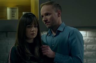 Pierwsza miłość odc. 3645 po wakacjach. Kinga (Aleksandra Zienkiewicz), Janek (Maciej Mikołajczyk)