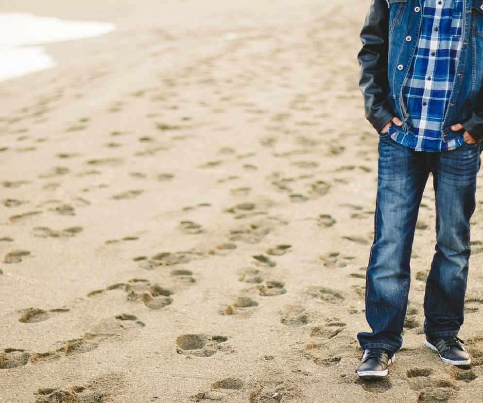 Nie żyje 17-latek przysypany przez piasek na plaży. Został zakopany żywcem
