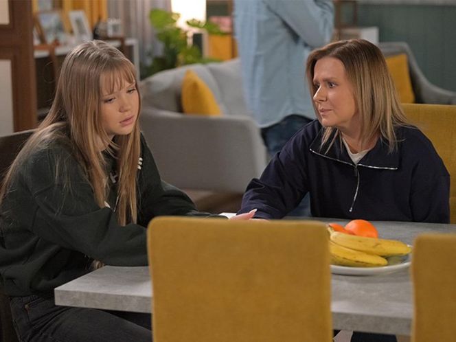 Pierwsza miłość, odcinek 4022: Marysia (Aneta Zając), Julka (Dąbrówka Kruk) 