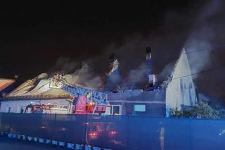 Tragedia w Jaworznie. Gigantyczny pożar domu jednorodzinnego. Zginęły dwie osoby