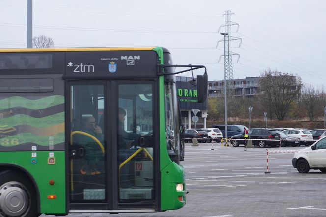 Katarzynki 2024 - wystawa autobusów przy Galerii Panorama