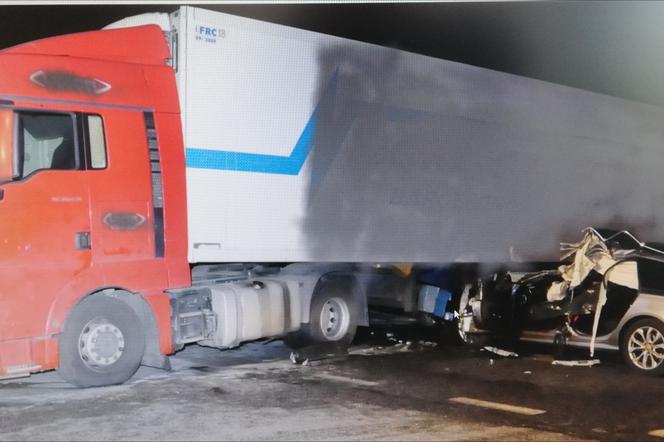 Tragiczny wypadek na 411 kilometrze krajowej jedynki