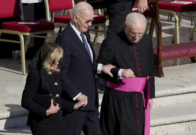 Głowy państw żegnają papieża Franciszka. Do Watykanu zjechali najważniejsi