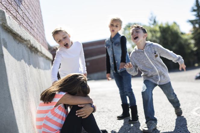 Bullying w szkole: jak poznać, że dziecko jest prześladowane?