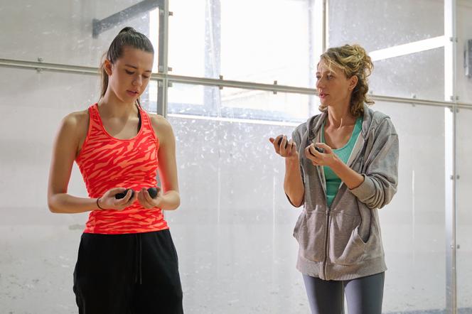 Na Wspólnej, odc. 3643: Jagna (Magdalena Popławska), Ula (Julia Jurek)