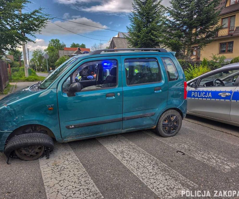 Kompletnie pijana para na Podhalu pojechała samochodem dokupić alkohol. Jedno z kół niemal odpadło