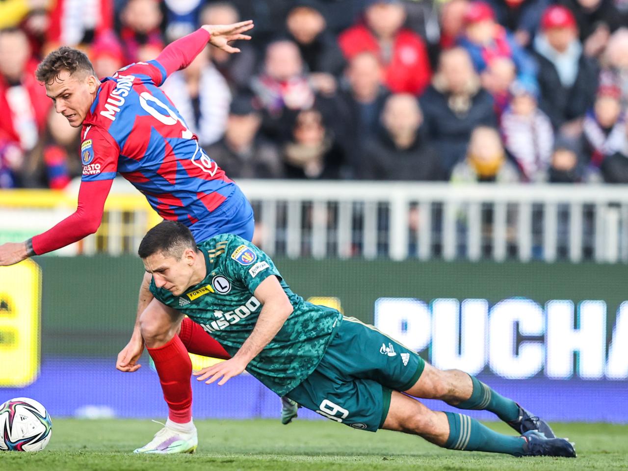 Klęska mistrza w Pucharze Polski! Tak internauci zareagowali na odpadnięcie Legii