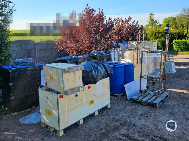 Ogromna fabryka narkotyków zlikwidowana! Grupa przestępcza w rękach policji