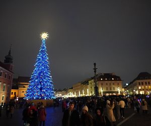 Świąteczna iluminacja placu Zamkowego 7.12.2024