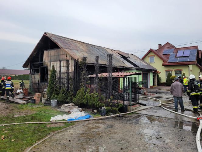 Pożar budynku gospodarczego w Charzewicach