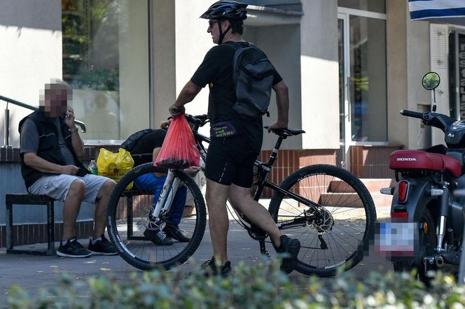 Robert Więckiewicz na rowerze