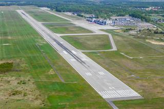 Nowa droga startowa na lotnisku w Katowicach-Pyrzowicach ma już 5 lat, Zobaczcie jak to wygląda! [ZDJĘCIA]