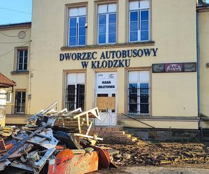 Kłodzko: klepy przy dworcu autobusowym