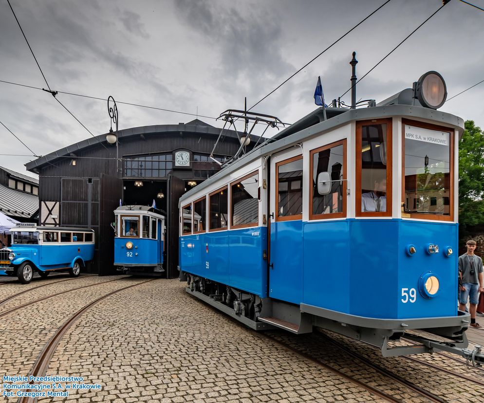 Kraków. Zabytkowy tramwaj wyjedzie na ulice miasta. Jego wagon pełnił nietypową funkcję