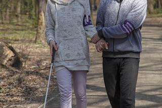 Ola oślepła przez tatuaż oczu. Białka miały być całkiem czarne. Sąd zdecydował: będzie odszkodowanie