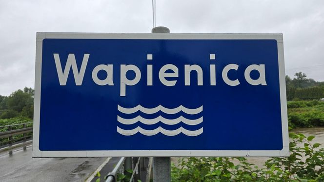 Gwałtowne wezbrania rzek w województwie śląskim. "Sytuacja jest naprawdę trudna"