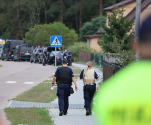 Strzelanina na Mazurach. Sąsiad zastrzelił sąsiada i zabarykadował się w domu