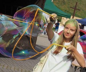 Piknik Rodzinny „Sport wzbogaca - nałóg zatraca na Kopcu Wyzwolenia w Piekarach Śląskich 