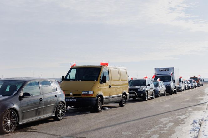 Protest przeciw budowie zbiornika w Szczurowej