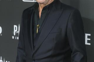 Dlaczego synowie Bogusława Lindy muszą ukrywać twarze? Aktor wyjawił prawdę