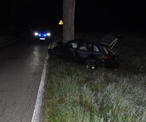 Śmiertelny wypadek na trasie Lipowy Dwór - Czyprki. Kierowca zmarł w szpitalu [ZDJĘCIA]