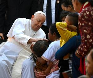 Tak kochają papieża Franciszka. Całe miasto opustoszało, wszyscy idą na mszę. Może być niemal milion osób!