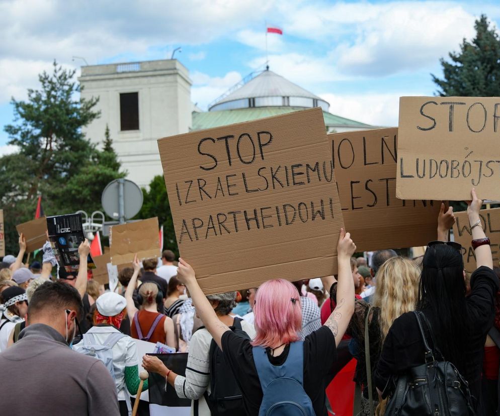 W Warszawie odbył się Marsz dla Palestyny. Tłumy na ulicach (ZDJĘCIA)