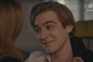 Pierwsza miłość po wakacjach. Biały (Igor Paszczyk), Iga (Waleria Gorobets)