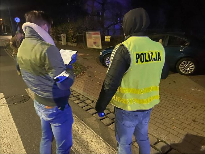 Kierowca BMW wjechał w grupę pieszych. Był pijany. Nie żyje jedna osoba, pięć innych jest rannych