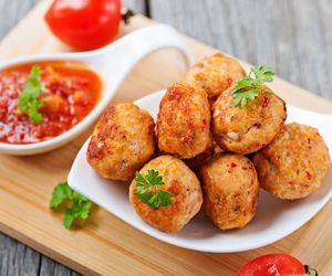 Przepis na keto nuggetsy z piekarnika. Jesz, ile chcesz i nie tyjesz