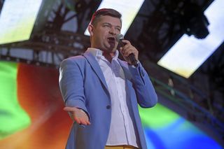 Tak Zenek Martyniuk zmienił się na przestrzeni lat. Przeszedł spektakularną metamorfozę!