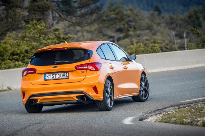 Ford Focus ST 2.3 EcoBoost 280 KM