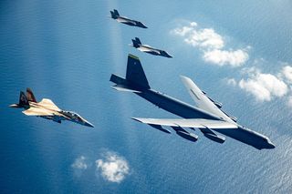 F-35, F-15 i B-52