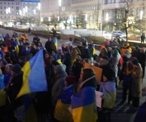 Manifestacja w trzecią rocznicę wybuchu wojny w Ukrainie