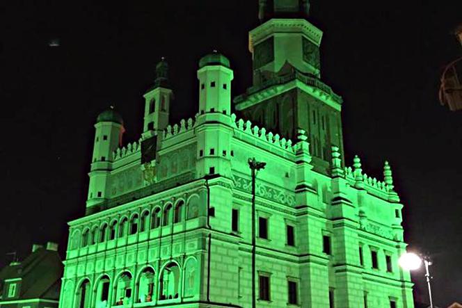 Ratusz w Poznaniu podświetlony... na zielono!