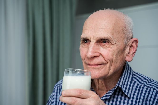 Czy kefir zapobiega chorobie Alzheimera? Nowe badania dają nadzieję